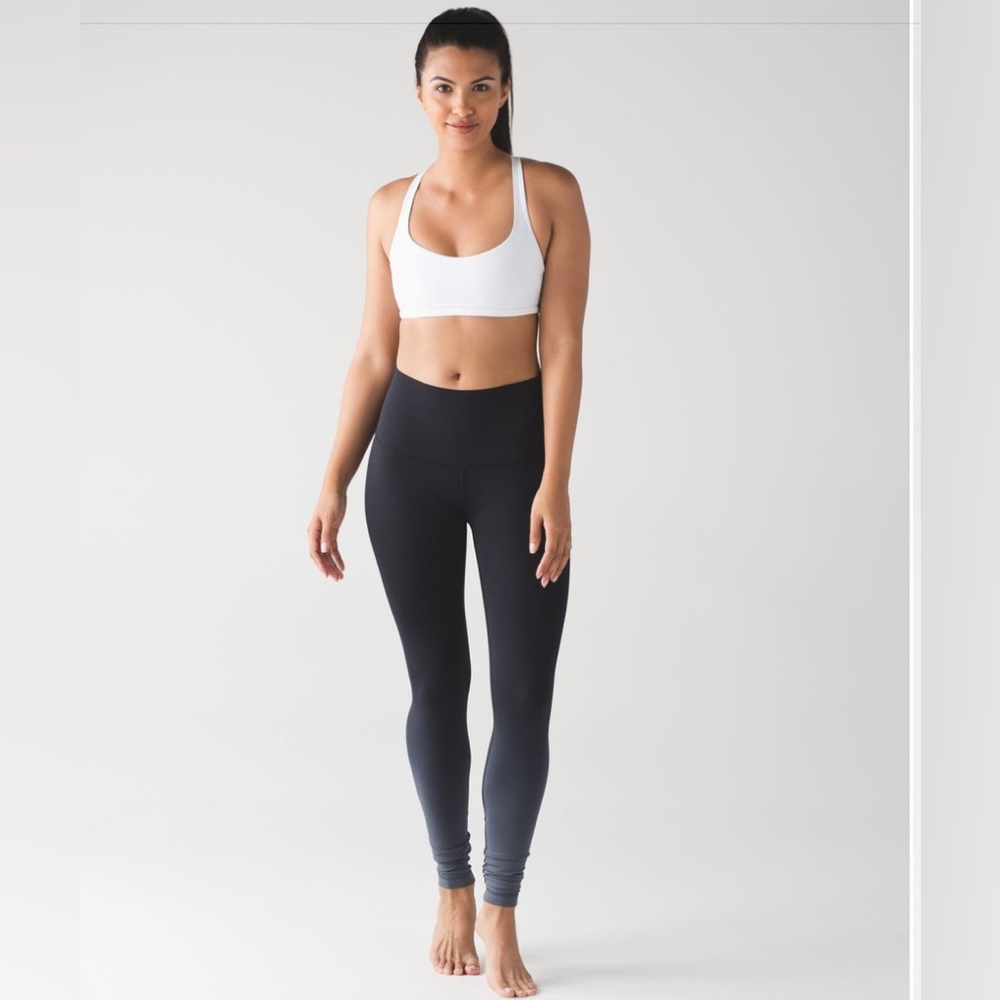 Lululemon Wunder Under Pant (Hi-Rise) (Ombre)
Ombre Black size 6